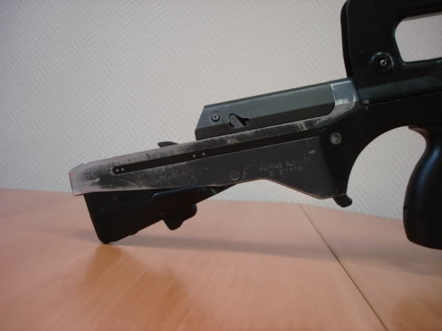 Le FAMAS modele F1 8xua6p