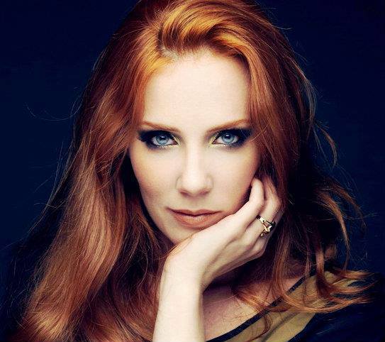 Fotos de Simone Simons - Página 23 Fth6av