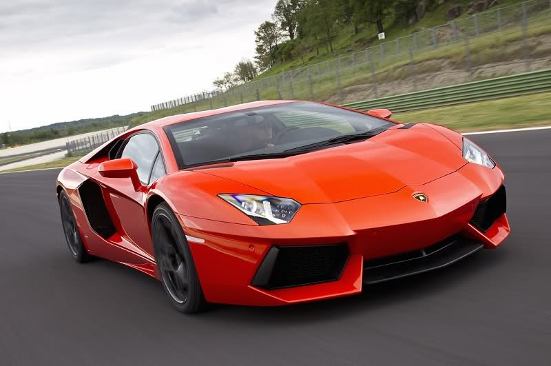 une montre qui s’inspire de la Lamborghini Aventador Hv6y5j