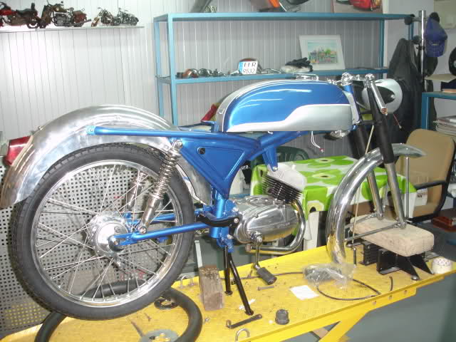 Montesa 250 cc. para circuito Smt5wy