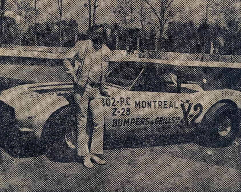 Vielles photos de chars de courses au Québec 2cn8qpk