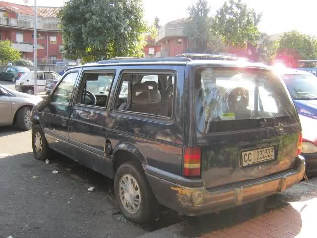 Auto Abbandonate - Pagina 29 2eek2zt