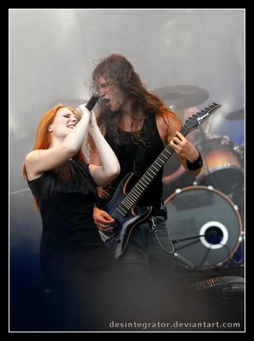 Fotos de Simone Simons 2m6srco