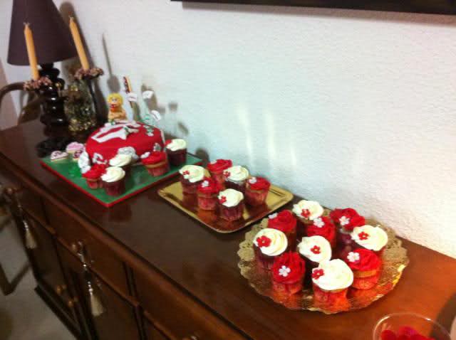 tarta, cuppcakes y galletas,,aniversario/S.Valentin Jhq3b8