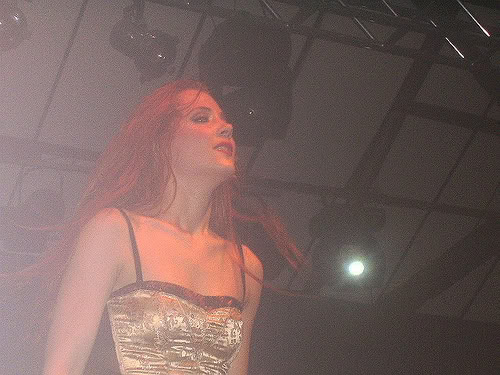 Fotos de Simone Simons - Página 26 M7f0pi