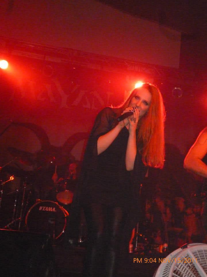 Fotos de Simone Simons - Página 29 21e6l1u