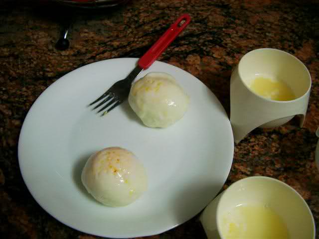 Huevos duros en un minuto en el microondas 2qukitx
