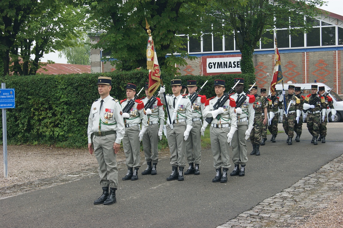 Le 402ème Régiment d'artillerie 2v9otp0