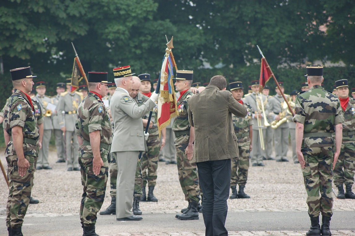 Le 402ème Régiment d'artillerie Ic94eb