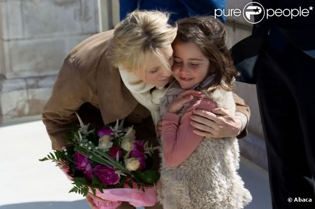 Alberto II y Charlene, Príncipes de Mónaco - Página 9 Sgo29z