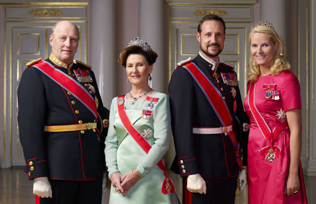 Harald V y Sonja de Noruega, Reyes de Noruega 14o9e9g