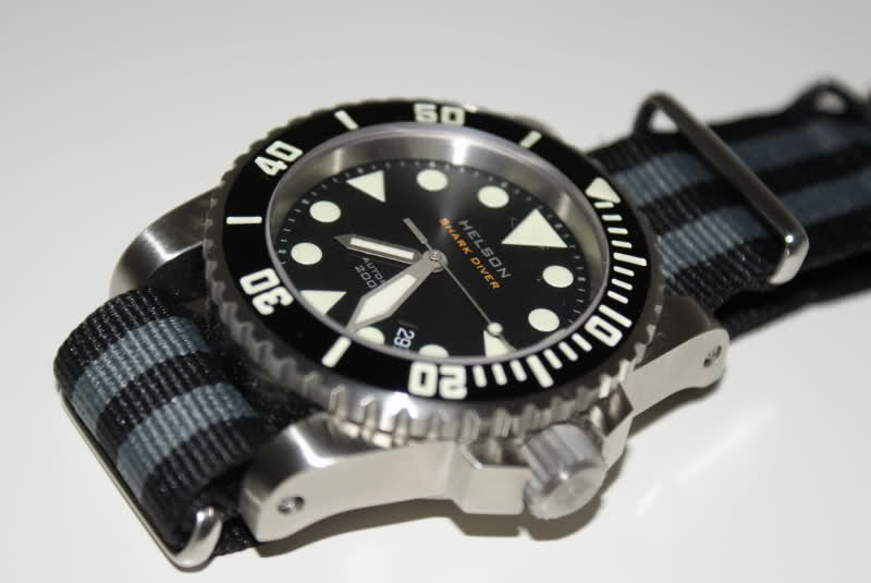 Revue Helson Shark Diver J0zcw8