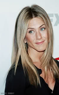 Jennifer Aniston 2aaelg7