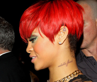 Rihanna's Tattoos >> 19 Permanentes + 7 Temporales 2it2ady