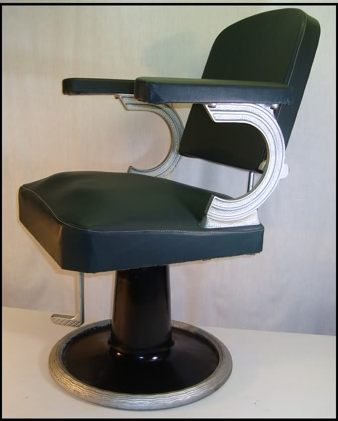 Un fauteuil de coiffeur. 1nxy14