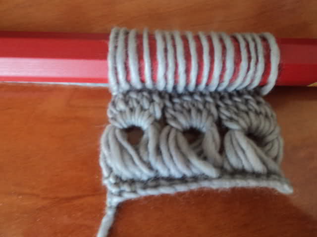 Pulsera tejida a crochet con botones A9l6x0