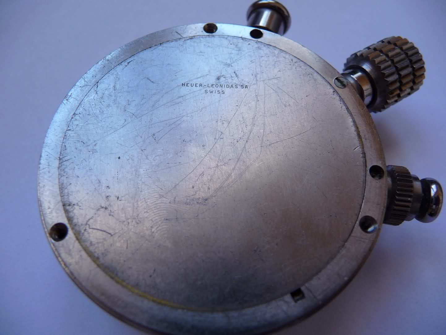 Chronomètre S.A.V.I.C MONTE-CARLO HEUER-LEONIDAS K49t9t
