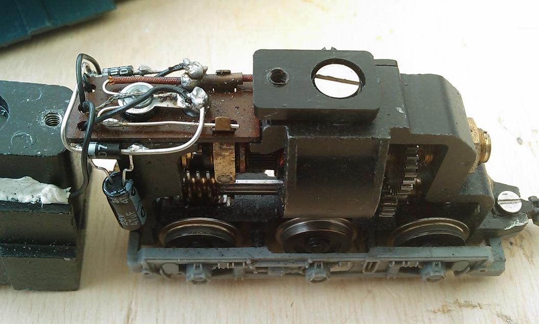locotracteur c 61006 de marque Hornby fonctionnel pas de boîte bon état