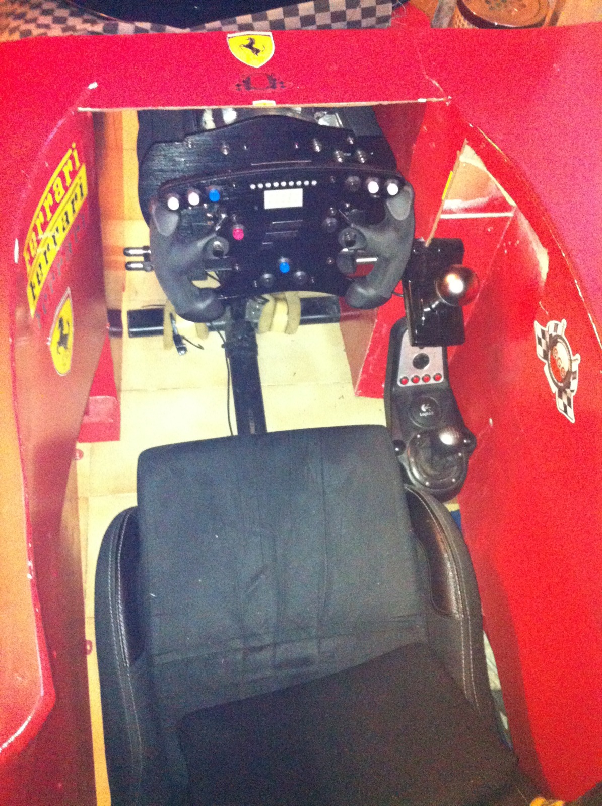 Cockpit F1 Ferrari casero.... by Ruvigas 23m0lu1