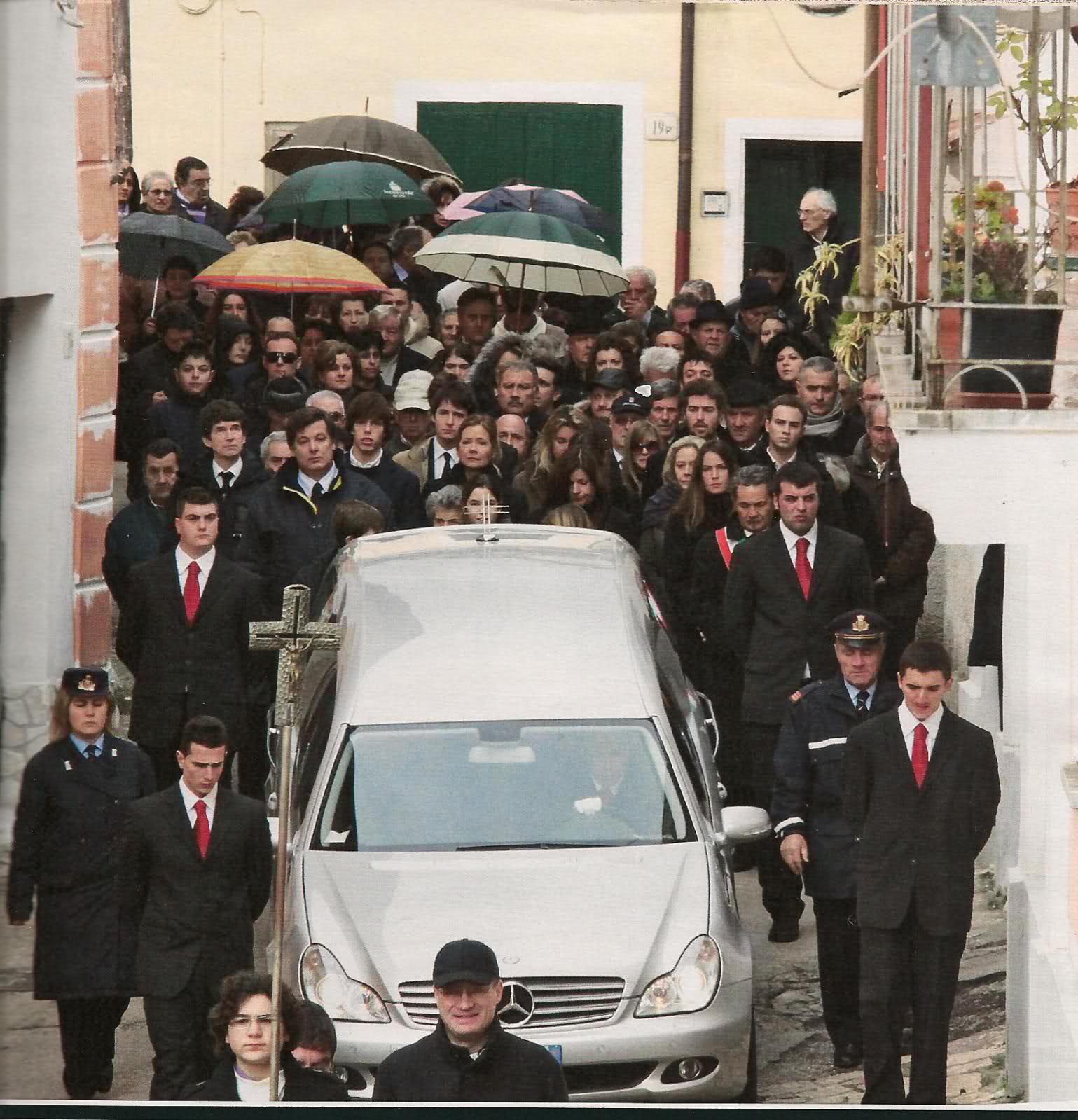 Casa de Habsburgo (Actualidad) - Página 21 2wn1gno