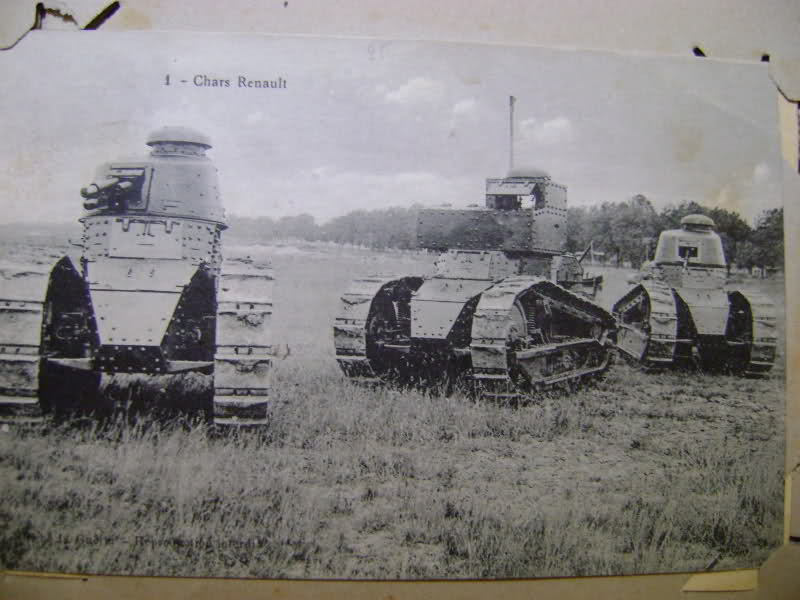 L'Artillerie Spéciale, puis Artillerie d'Assaut et enfin Arme Blindée et Cavalerie. 33e762w