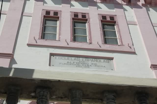 ECOLE CASA RIERA  TANGER (Colegio español en la Cuesta de la Playa) Amz30w