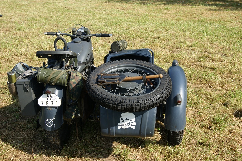 reconstitution moto allemande WW2 Rjpjy9