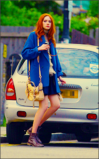 KAREN GILLAN 29igyx