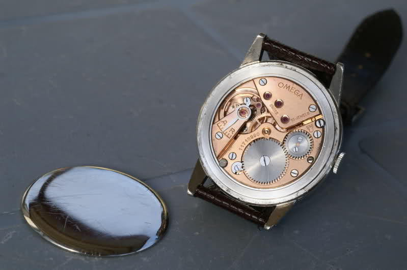 grande OMEGA calibre 30 boite acier et ......petite revue  2cz62p3