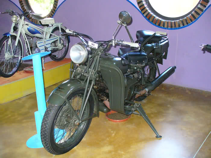 MUSEO DE LA MOTO CLASICA DE HERVAS.(Mas Fotos) Kagztf