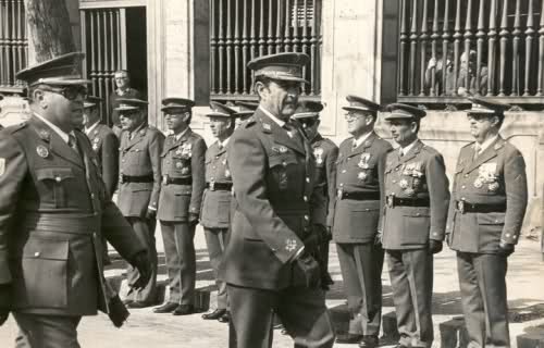 Uniformología Militar del Ejercito Español. Vi2y5v