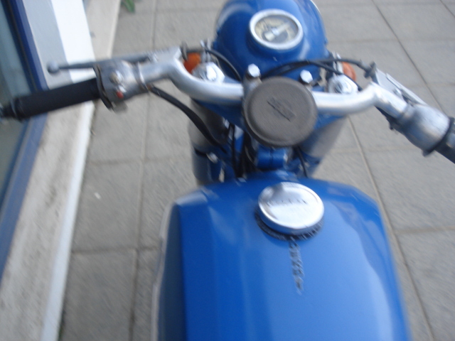 Fotos de mi Derbi 125 4V S 25u2tmw