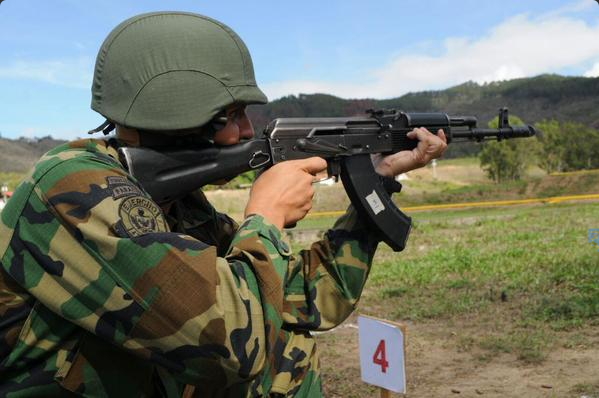 EJÉRCITO DE VENEZUELA - Página 16 Qqdgg7