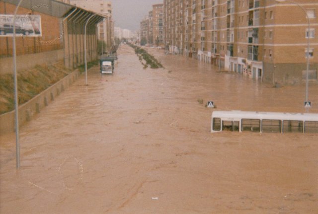 La Málaga de ayer - Página 10 Ve93sn