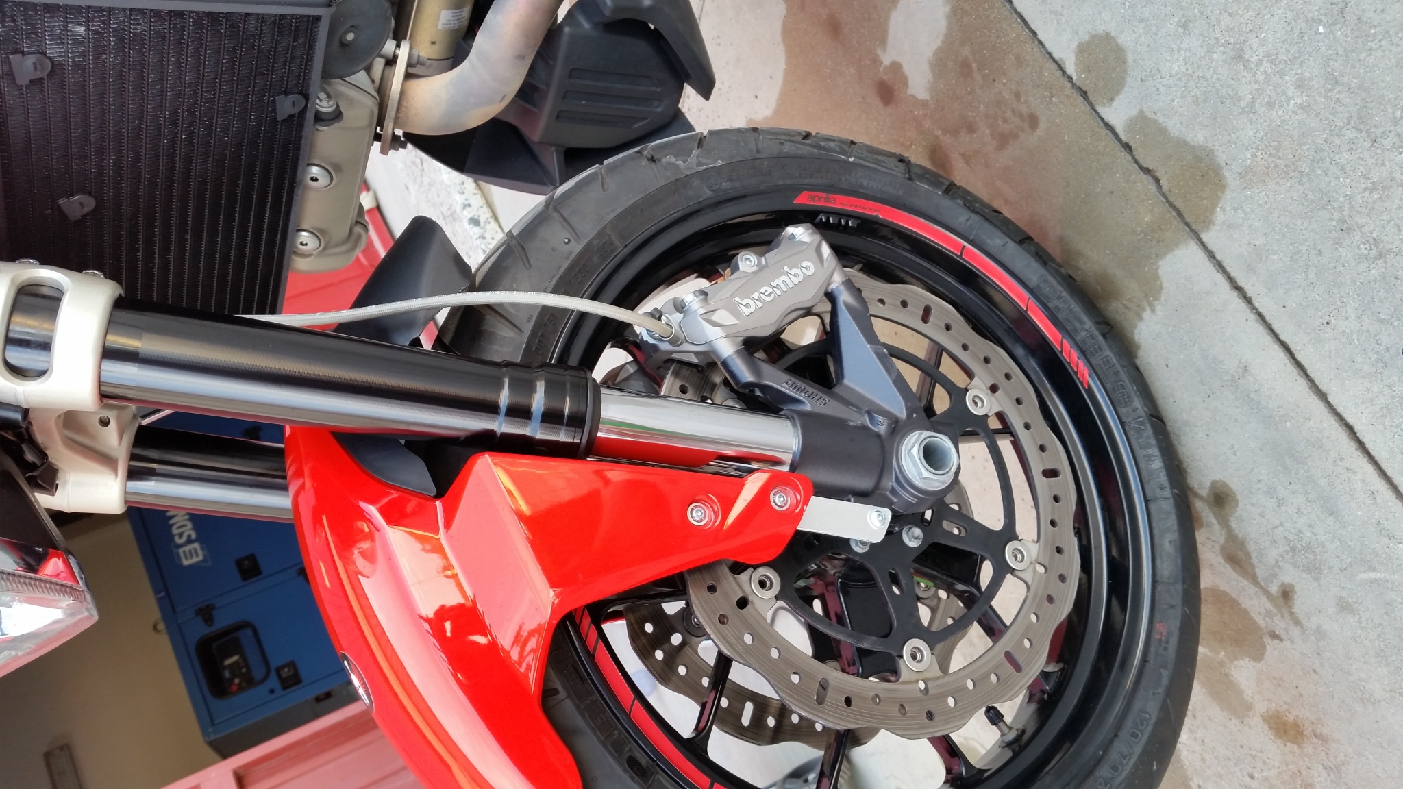 Shiver con Brembo M4.32 2e3sy83