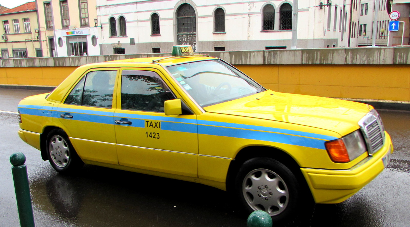 MB como táxi: crime ou paixão???? 33jk0zn