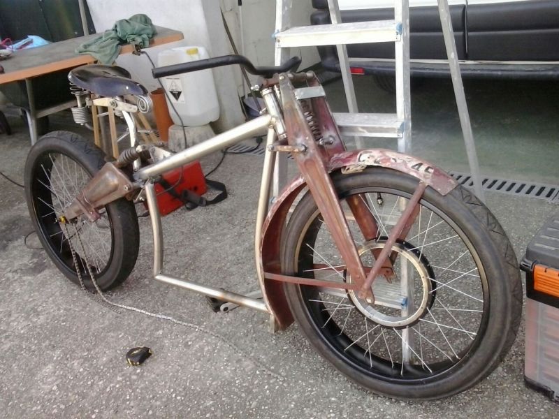 Bicicleta eléctrica a partir de moto Guzzi (+sidecar??) Vnmhia