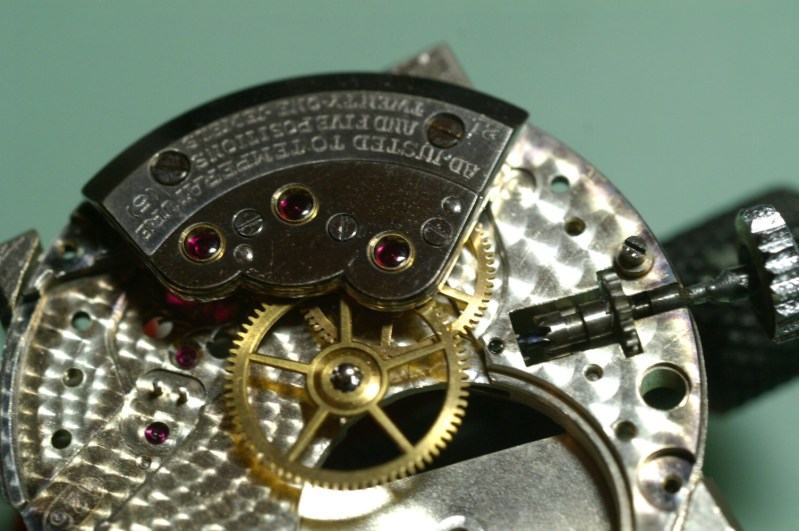 Révision d'un joli calibre Movado Chronomètre 15rmxya