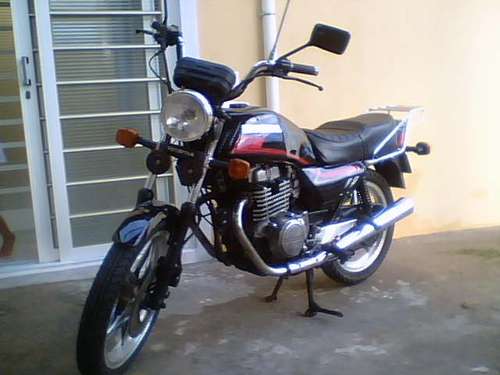 Você tem moto? Qual? 2dimzo4