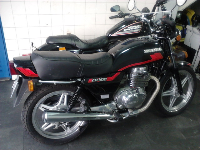 Você tem moto? Qual? Fy1ggg