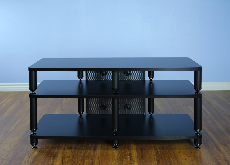 Mueble o rack para los aparatos. J77uc7