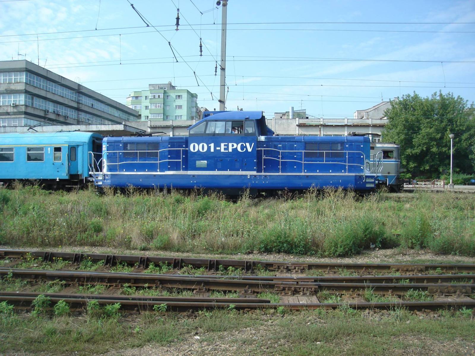 Locomotiva noua manevra LDH 1260 CP Terra Nova produsa la Craiova K3ax4g