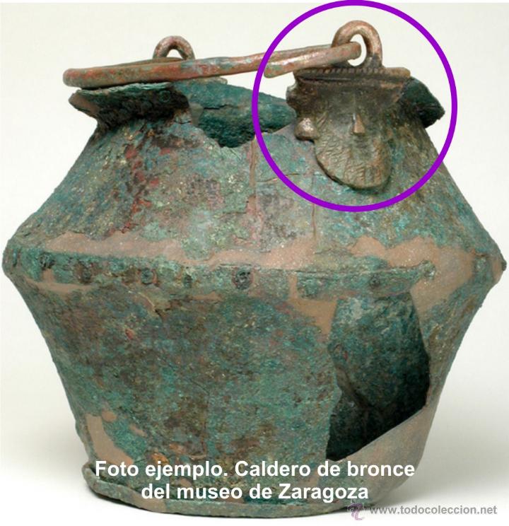 Asa situla romana con rostro humano Rvvepl