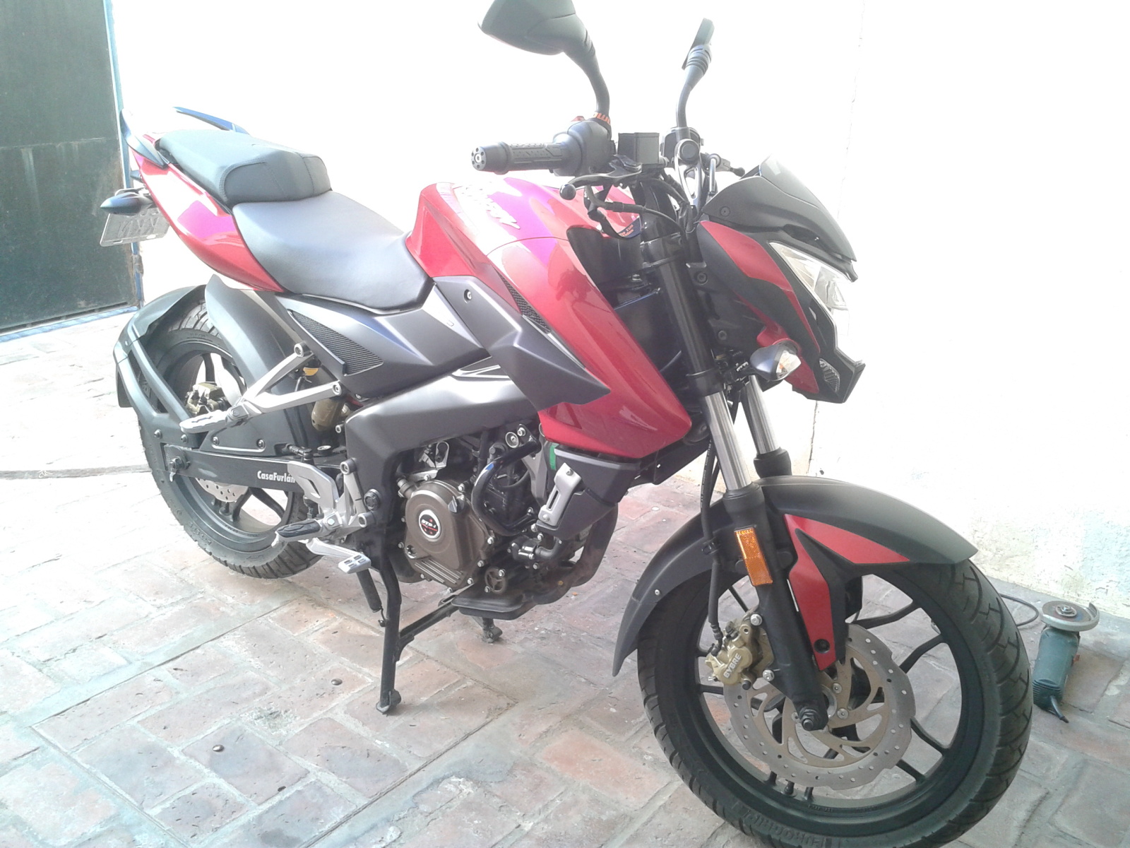 Me robaron mi Rouser 200NS en San Nicolás 2romdy9