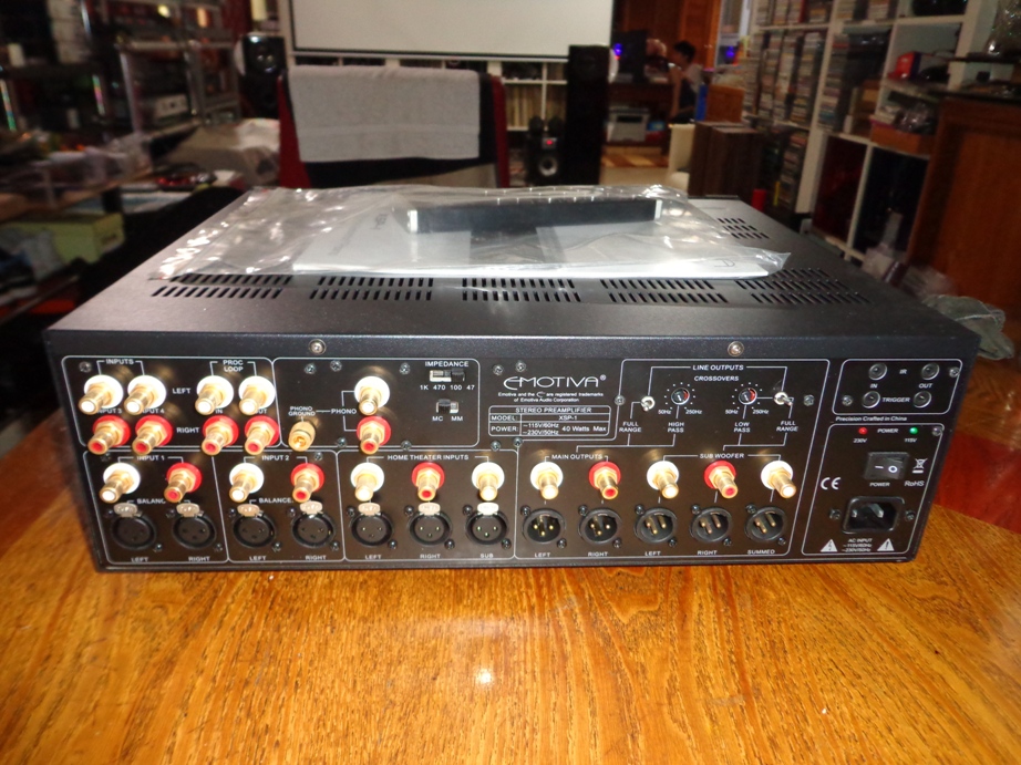 Emotiva flagship XSP 1 preamp with MM/MC phono etc, etc 53qkp2