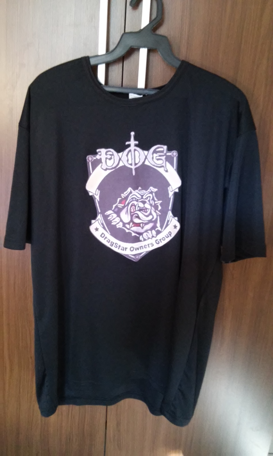 CAMISA COM SÍMBOLO DOG Nv7i8n