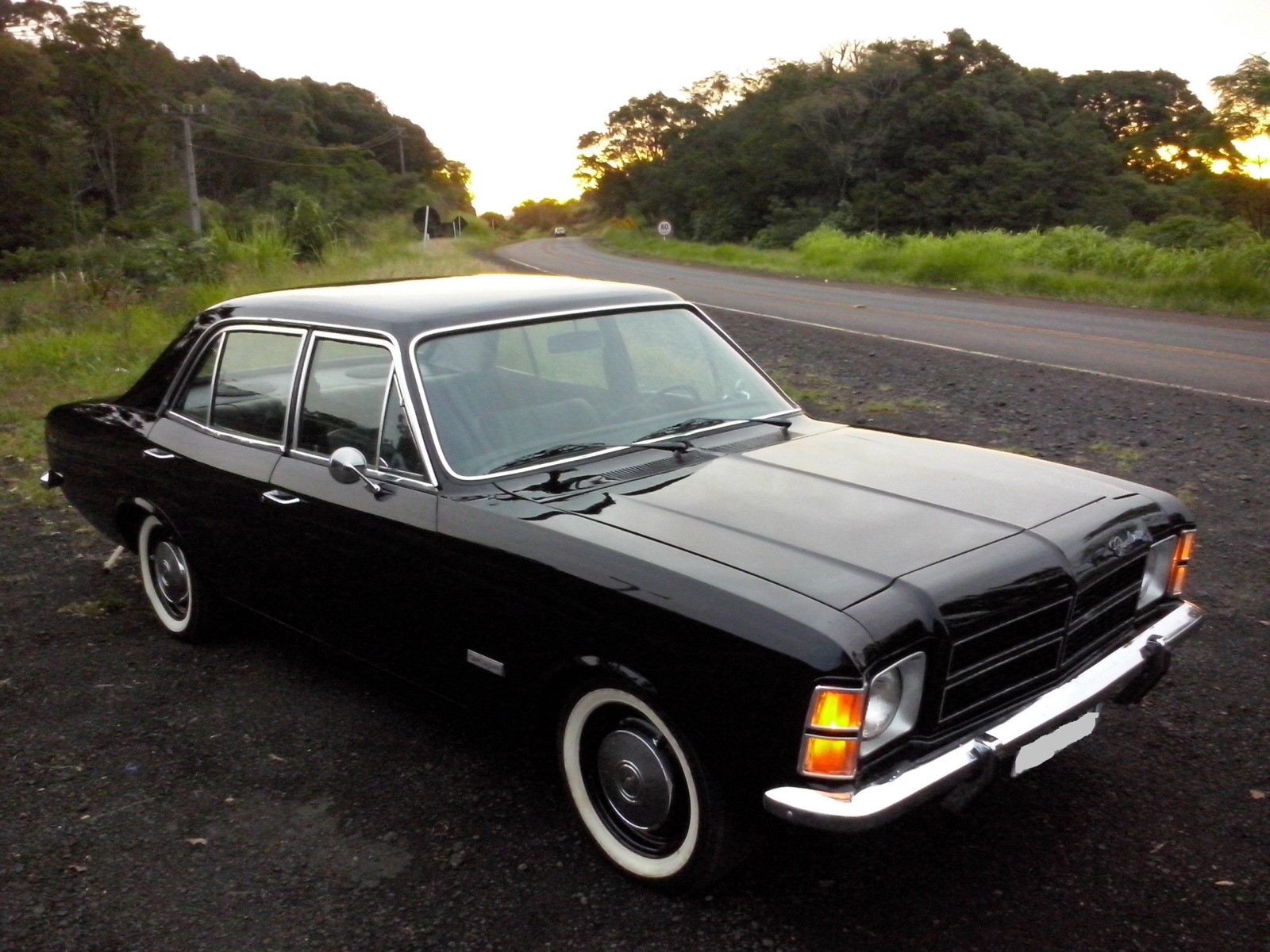 Opala 78 4 portas preto V5ct9f