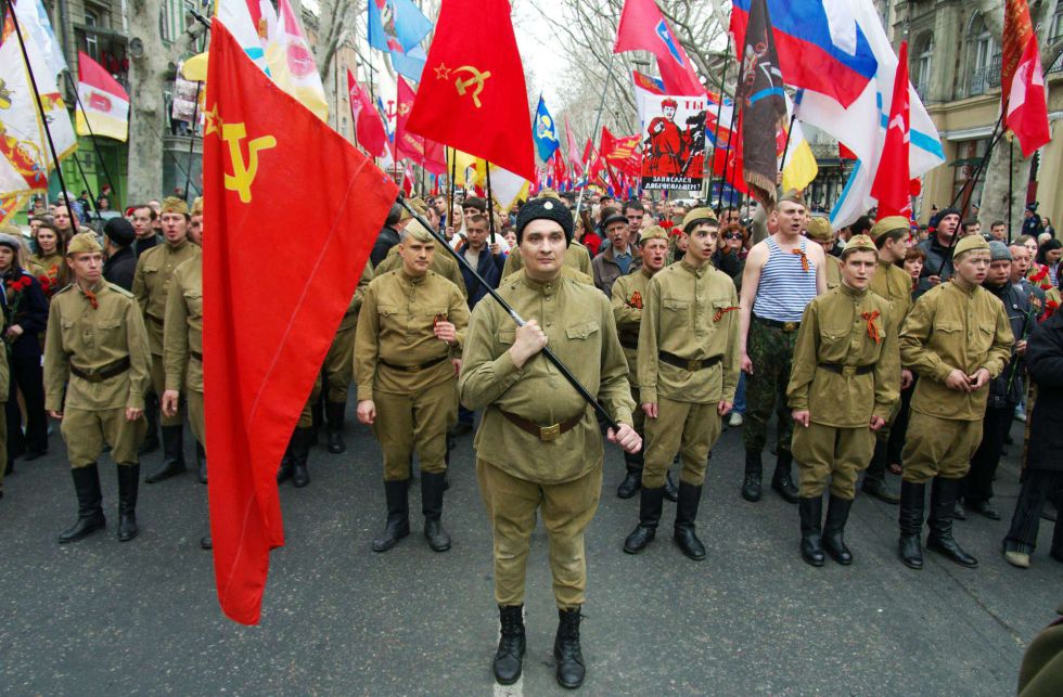 Donetsk se une a Crimea, y rompe relaciones con Kiev. 6p57nr