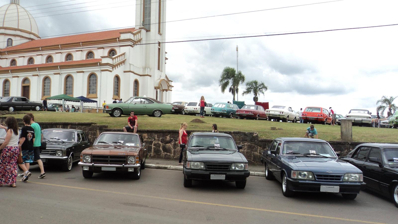 Opala DeLuxo 1978 & Opala Comodoro 1983 - Página 4 Ehkyhh