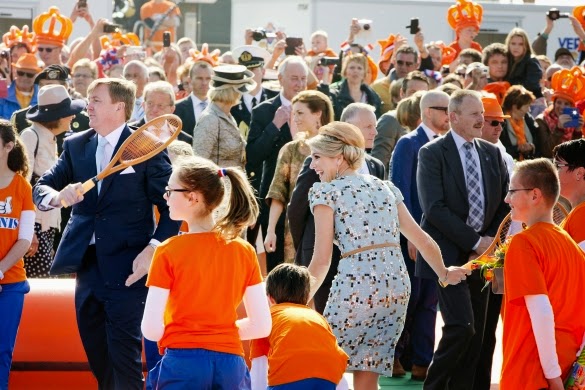 GUILLERMO Y MAXIMA, REYES DE HOLANDA Ipqjh0